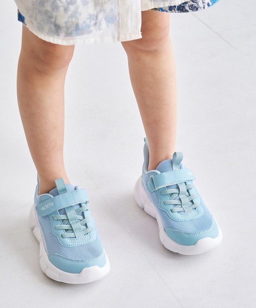 ORiental TRaffic（オリエンタルトラフィック）の「ボリュームソールメッシュスニーカー K-451（スニーカー・キッズ・ピンク/ホワイト/ブラック/ブルー・16.0cm/17.0cm/18.0cm/19.0cm/20.0cm/21.0cm/22.0cm）」の3枚目の写真