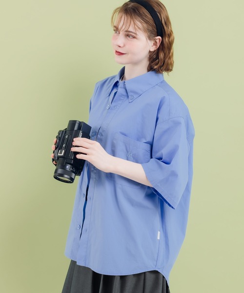 MUHET（ミュエータ）の「ボタンダウンブロードシャツ（シャツ/ブラウス・レディース・ライトブルー/ライトピンク/オフホワイト・MEDIUM/X-LARGE）」の7枚目の写真