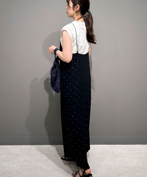 NOLLEY’S Sophi(ノーリーズソフィ)の「ドットラメジャガードキャミワンピース(ワンピース・レディース・ブラック系その他3/ベージュ系その他3・38)」の13枚目の写真