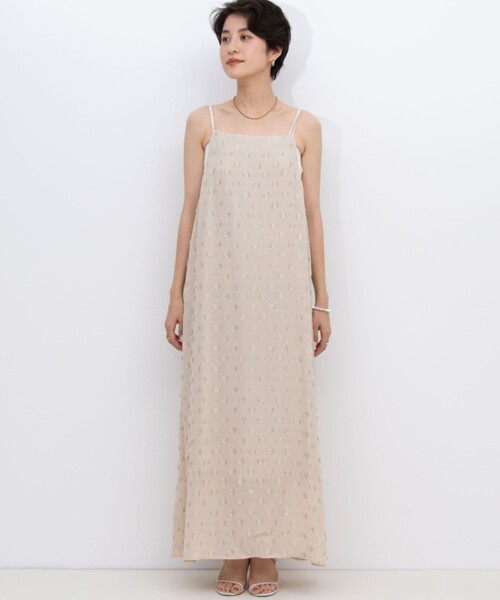 NOLLEY’S Sophi(ノーリーズソフィ)の「ドットラメジャガードキャミワンピース(ワンピース・レディース・ブラック系その他3/ベージュ系その他3・38)」の11枚目の写真