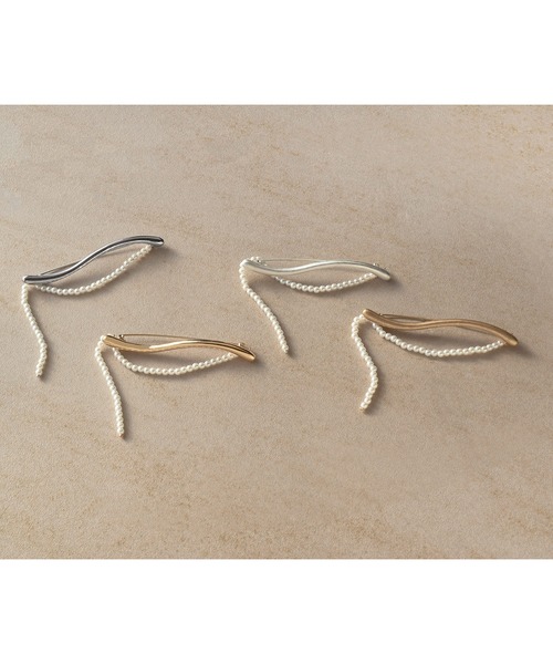 GOLDY(ゴールディ)の「メタル ライン ハング パール ブローチ(ブローチ/コサージュ・レディース・ゴールド/シルバー系その他/ゴールド系その他/シルバー・FREE)」の10枚目の写真