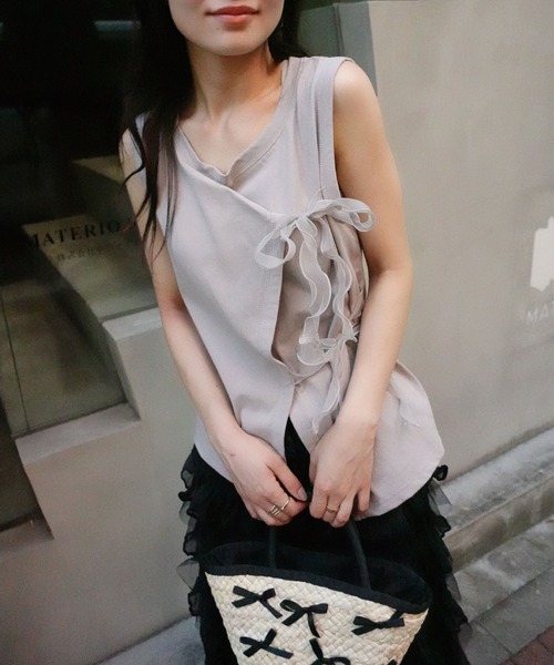 CORNERS（コーナーズ）の「オーガンジーリボンタンク（Tシャツ/カットソー・レディース・ブラック/グレイッシュベージュ/オフホワイト・M）」の11枚目の写真