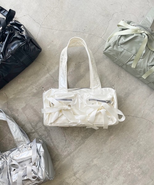 styiro（スタイロ）の「Wポケットリボンボストン/ショルダーバッグ（ショルダーバッグ・レディース・カーキ/シルバー/ブラック/ホワイト・FREE）」の12枚目の写真