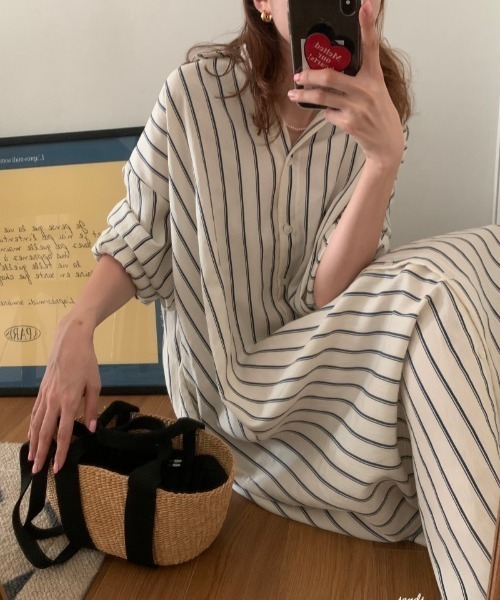 a lot of love（ア ロット オブ ラブ）の「ゆるシルエットストライプシャツワンピース（シャツワンピース・レディース・ホワイト/ブラック・FREE）」の6枚目の写真