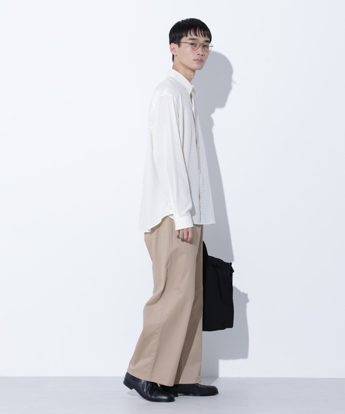 Apo(s)ture(アポスチャー)の「LUCAS-001/サテンストレッチワイドパンツ(その他パンツ・メンズ・ブラック/ベージュ/モカ/ネイビー・XL/XS/S/M/L)」の8枚目の写真