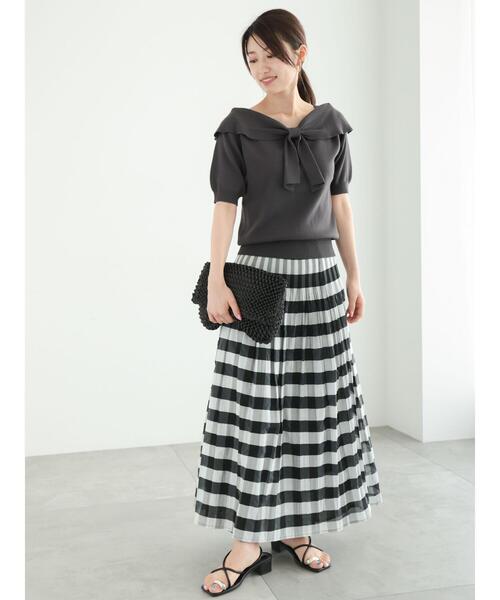 Te chichi(テチチ)の「フロントリボンオフショルライクニット(ニット/セーター・レディース・チャコールグレー/ブラック/モカ・F)」の13枚目の写真