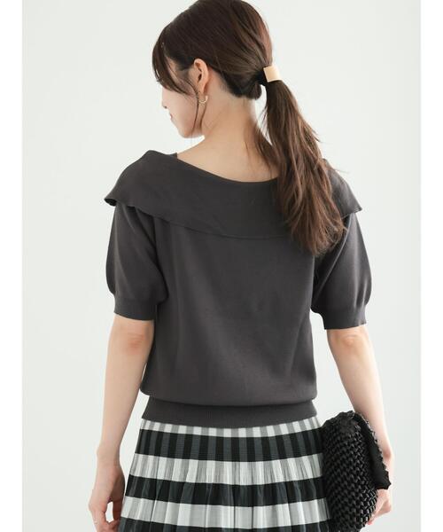 Te chichi(テチチ)の「フロントリボンオフショルライクニット(ニット/セーター・レディース・チャコールグレー/ブラック/モカ・F)」の11枚目の写真