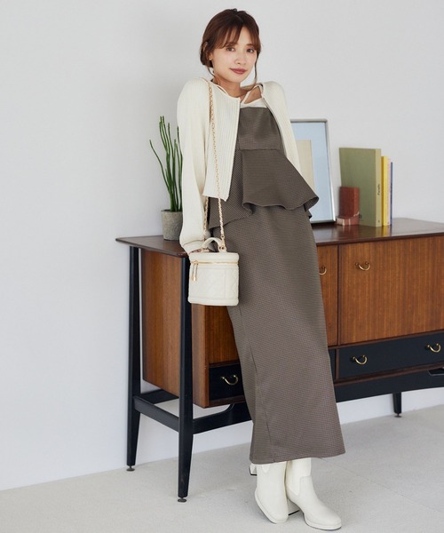 mysty woman(ミスティウーマン)の「アソートペプラムキャミワンピース 148898(ワンピース・レディース・ブラウン系その他/グレー/モカ・FREE)」の12枚目の写真