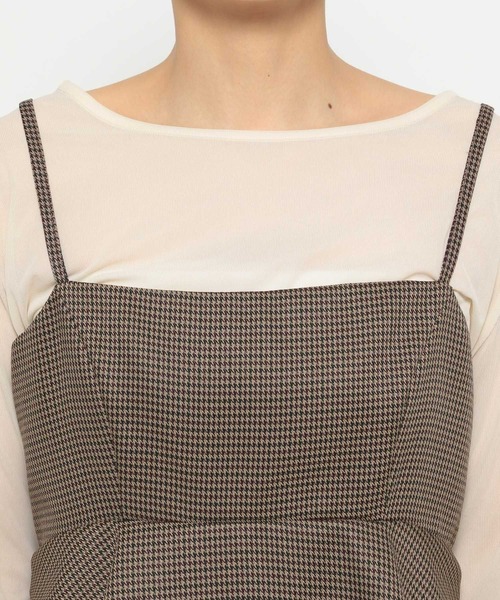 mysty woman(ミスティウーマン)の「アソートペプラムキャミワンピース 148898(ワンピース・レディース・ブラウン系その他/グレー/モカ・FREE)」の6枚目の写真