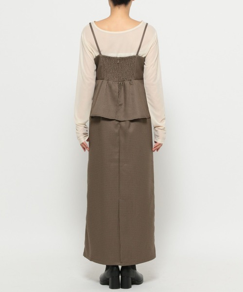 mysty woman(ミスティウーマン)の「アソートペプラムキャミワンピース 148898(ワンピース・レディース・ブラウン系その他/グレー/モカ・FREE)」の7枚目の写真