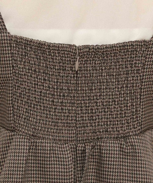 mysty woman(ミスティウーマン)の「アソートペプラムキャミワンピース 148898(ワンピース・レディース・ブラウン系その他/グレー/モカ・FREE)」の20枚目の写真