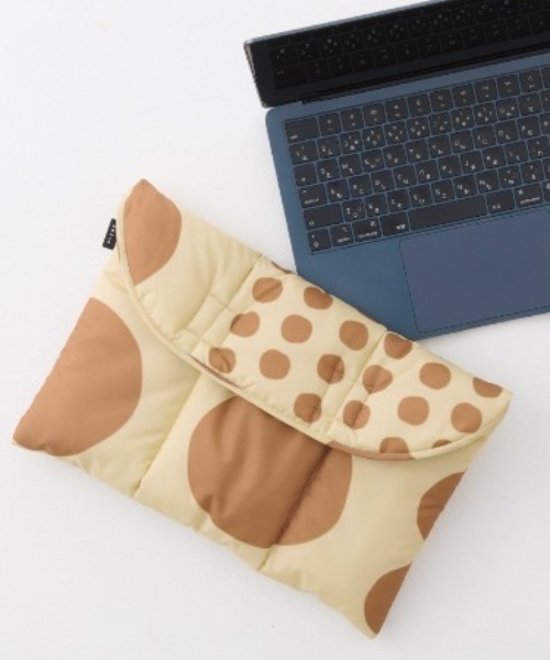 tr：the3 quilting clutch bag M：キルティングクラッチバッグ 超軽量