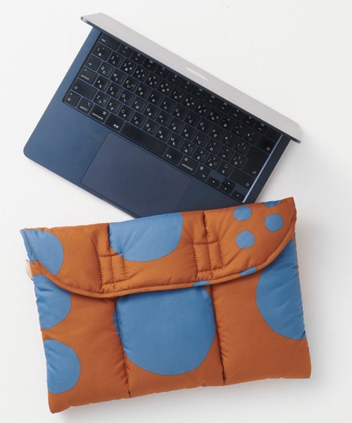 tr：the3 quilting clutch bag M：キルティングクラッチバッグ 超軽量