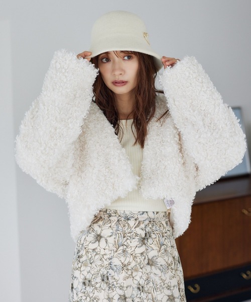 mysty woman（ミスティウーマン）の「プードルファーブルゾン  126026（ブルゾン・レディース・モカ/ブラック/オフホワイト・FREE）」の7枚目の写真