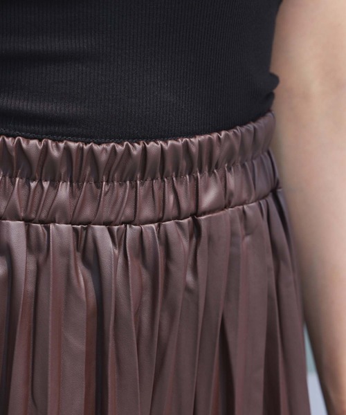 Edit Sheen（エディットシーン）の「フェイクレザープリーツスカート（スカート・レディース・ブラウン/ブラック・M）」の13枚目の写真