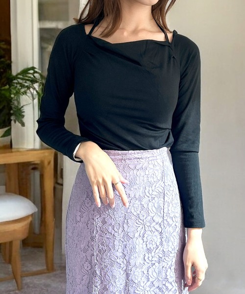 Julia Boutique（ジュリアブティック）の「ホルターネックカットソー（Tシャツ/カットソー・レディース・ボルドー/ベージュ/ブラック/グレー・ONE）」の2枚目の写真
