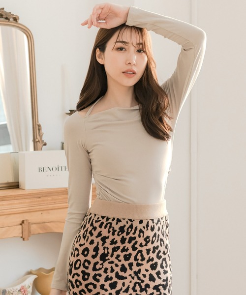 Julia Boutique（ジュリアブティック）の「ホルターネックカットソー（Tシャツ/カットソー・レディース・ボルドー/ベージュ/ブラック/グレー・ONE）」の11枚目の写真