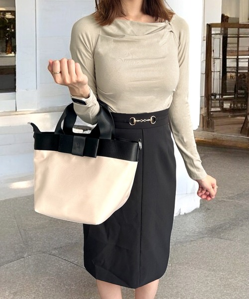 Julia Boutique（ジュリアブティック）の「ホルターネックカットソー（Tシャツ/カットソー・レディース・ボルドー/ベージュ/ブラック/グレー・ONE）」の13枚目の写真