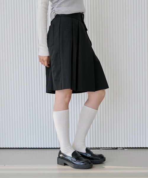 【2024A/W新作アイテム】 【ベルトポケット取り外し可能】【ウエストゴム仕様】ベーシックプリーツセミロングスカート（スカート）｜UNE MANSION（ユヌマンション）