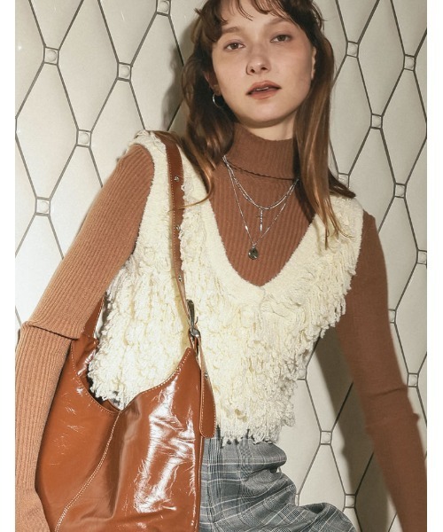 Re:EDIT（リエディ）の「ループフリンジニットベスト（ニット/セーター・レディース・ベージュ/ブラック/アイボリー・MEDIUM/LARGE）」の21枚目の写真