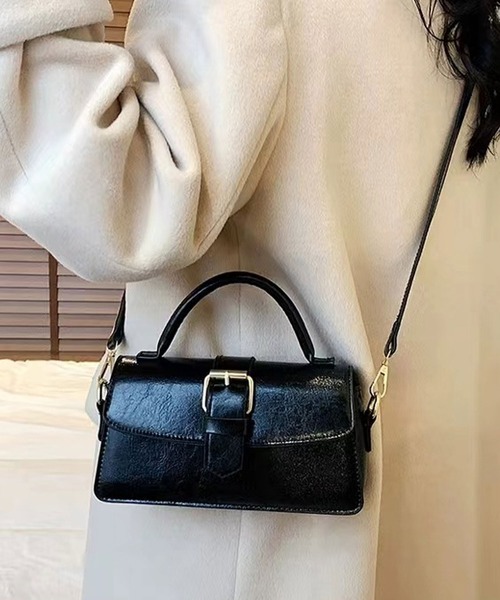 florist（フローリスト）の「2WAY レザーライクフラップベルト横長ハンドバッグ/ショルダーバッグ（ハンドバッグ・レディース・アイボリー/ブラウン/ブラック・FREE）」の2枚目の写真