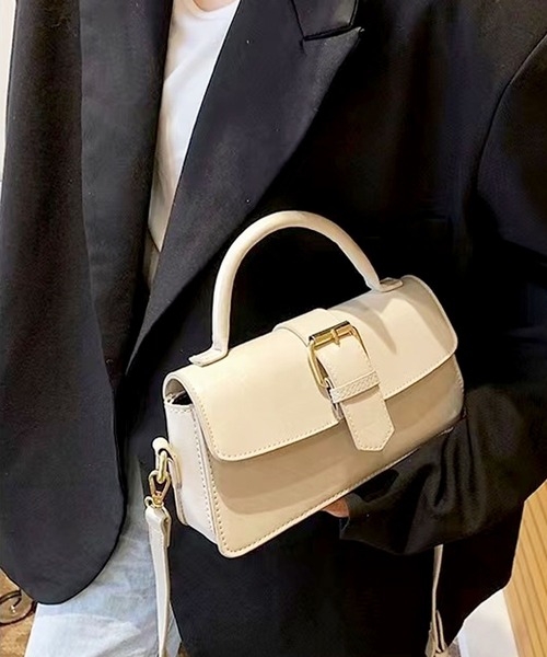 florist（フローリスト）の「2WAY レザーライクフラップベルト横長ハンドバッグ/ショルダーバッグ（ハンドバッグ・レディース・アイボリー/ブラウン/ブラック・FREE）」の13枚目の写真