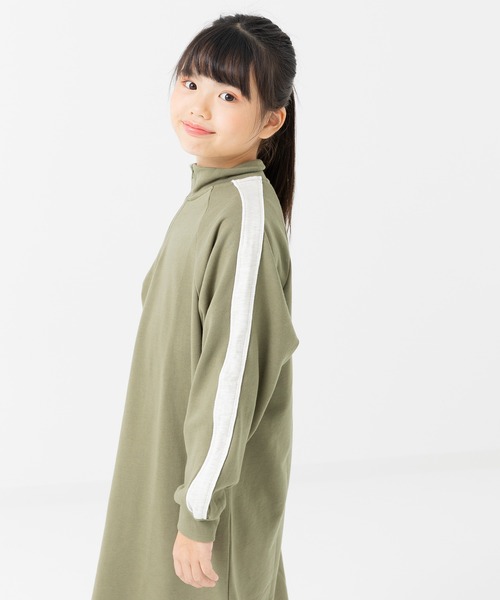 JAM & LINK(ジャムアンドリンク)の「ハーフジップ 裏毛ワンピース(ワンピース・キッズ・カーキ/ブラック/オートミール・130cm/140cm/150cm/160cm)」の16枚目の写真