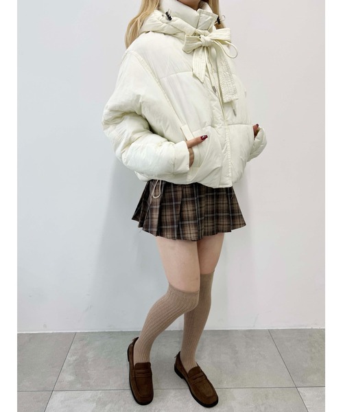 PHILLY(フィリー)の「【PHILLY】フード付リボン中綿ジャケット(ブルゾン・レディース・アイボリー/ブラック/ブラウン・FREE)」の8枚目の写真