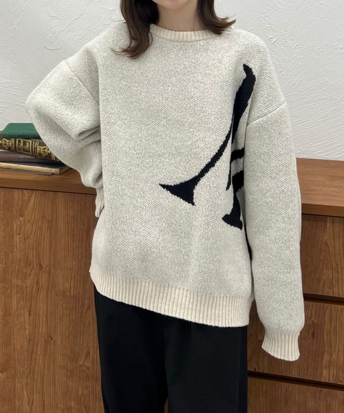 favclo.（ファブクロ）の「BIG LOGO KNIT / ビックロゴニット（ニット/セーター・レディース・アイボリー/ネイビー・FREE）」の7枚目の写真