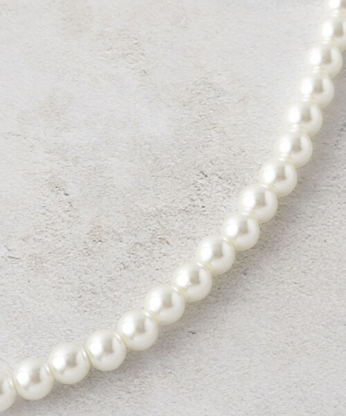 OPAQUE.CLIP（オペークドットクリップ）の「ガラスパール連ネックレス（ショート）（ネックレス・レディース・オフホワイト・00）」の4枚目の写真