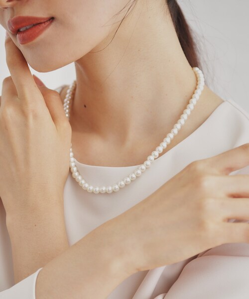 OPAQUE.CLIP（オペークドットクリップ）の「ガラスパール連ネックレス（ショート）（ネックレス・レディース・オフホワイト・00）」の7枚目の写真
