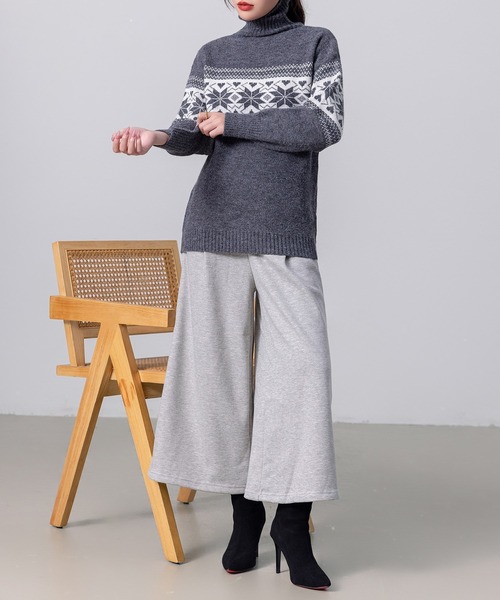 DAY CLOSET（デイ クローゼット）の「【クロップド丈/吸湿発熱/裏起毛/ストレッチ有/幅広ゴム】ノームコアシャギータックワイドパンツ レディース（スウェットパンツ・レディース・カーキ/ダークグレー/ブラック/グレー/ネイビー/ベージュ・M/L）」の11枚目の写真