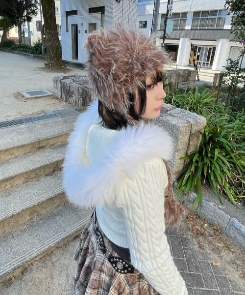 XU（エックスユー）の「【Never mind the XU】shaggy flap cat beanie / 【ネバーマインド ザ エックスユー】シャギーフラップ猫耳ニット帽子（ニットキャップ/ビーニー・レディース・ブラウン/チャコール/ピンク・ONE SIZE）」の7枚目の写真