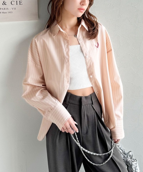 mily bilet(ミウィビレット)の「【mily bilet】ワンポイントが鍵!!着回し抜群。胸刺繍2wayストラップ付きストライプシャツ(長袖)(シャツ/ブラウス・レディース・ホワイト/ピンク/ブルー・MEDIUM/LARGE/X-LARGE/SMALL)」の9枚目の写真