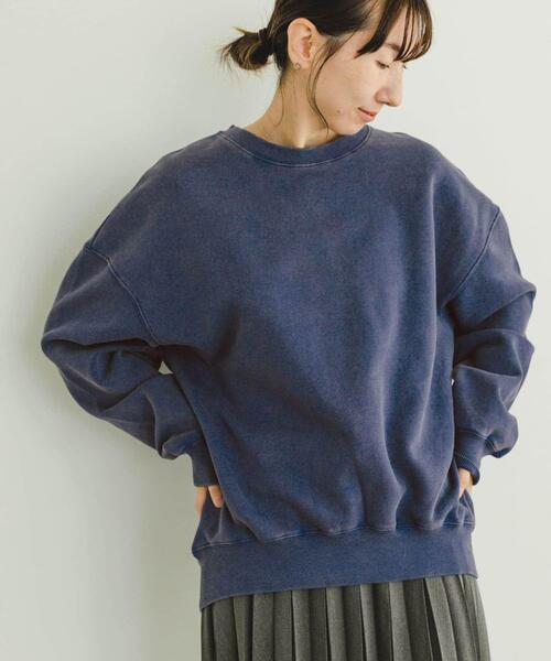 ITEMS URBANRESEARCH(アイテムズ アーバンリサーチ)の「裏起毛ピグメントスウェット(Tシャツ/カットソー・レディース・ブラック/ブルー/オレンジ・FREE)」の2枚目の写真