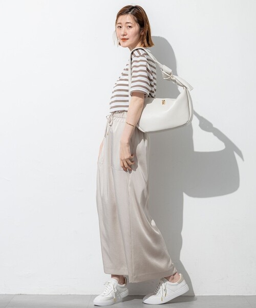 23区（ニジュウサンク）の「ラウンド ショルダーバッグ（ショルダーバッグ・レディース・アイボリー系/ブラック系・F）」の6枚目の写真