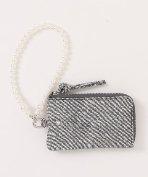 Q(キュー)の「パールストラップマルチケース(その他小物・レディース・グレー/ライトブルー・ONE SIZE)」の1枚目の写真