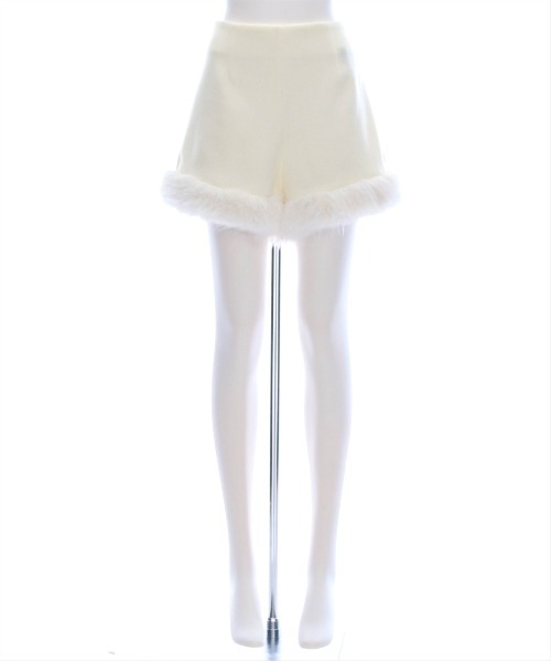 clear（クリア）の「裾ファーショートパンツ[ガーリー 甘め] ≪2024AW新作≫（その他パンツ・レディース・ブラック/アイボリー・F）」の14枚目の写真