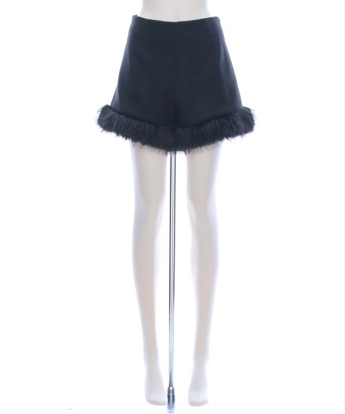 clear（クリア）の「裾ファーショートパンツ[ガーリー 甘め] ≪2024AW新作≫（その他パンツ・レディース・ブラック/アイボリー・F）」の15枚目の写真