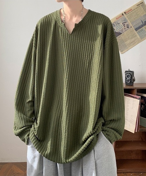 Ressaca(レサーカ)の「オーバーサイズ無地キーネックロンT(Tシャツ/カットソー・メンズ・ナチュラル/ブラック/カーキ/チャコール/ホワイト・M/L/XL)」の5枚目の写真