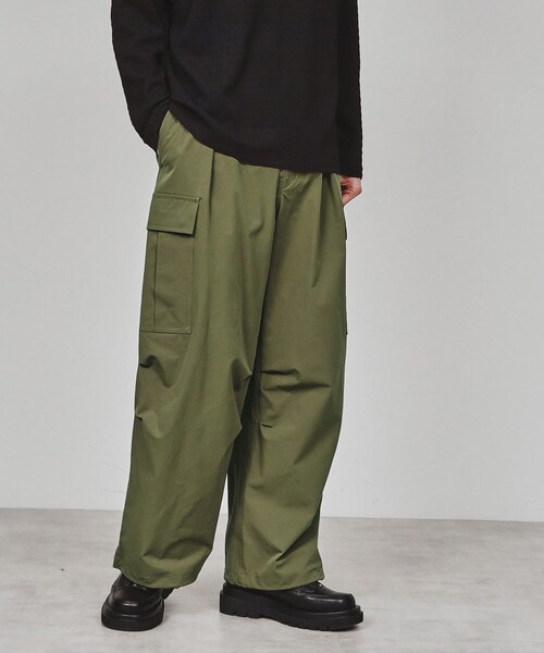 tk.TAKEO KIKUCHI(ティーケータケオキクチ)の「【機能素材】AMATAストレッチカーゴパンツ(カーゴパンツ・メンズ・ブラック/オフホワイト/カーキ・01/02/03)」の3枚目の写真