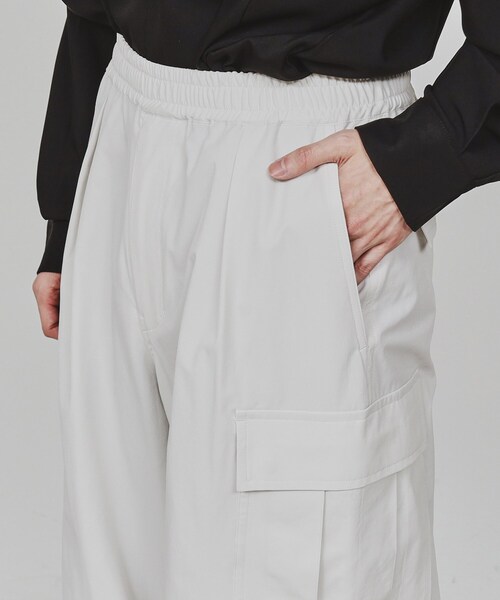 tk.TAKEO KIKUCHI(ティーケータケオキクチ)の「【機能素材】AMATAストレッチカーゴパンツ(カーゴパンツ・メンズ・ブラック/オフホワイト/カーキ・01/02/03)」の21枚目の写真