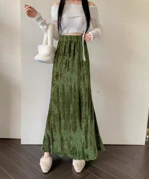 gossip!ロサンゼルス(ゴシップロサンゼルス)の「シャイニーベロアタイト スカート(スカート・レディース・ブラック/オフホワイト/ブラウン/グリーン/ワイン・FREE)」の4枚目の写真