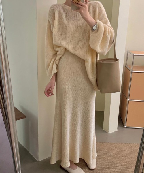 gossip!ロサンゼルス(ゴシップロサンゼルス)の「シャイニーベロアタイト スカート(スカート・レディース・ブラック/オフホワイト/ブラウン/グリーン/ワイン・FREE)」の7枚目の写真
