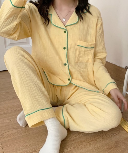 Teem Store(チームストア)の「【25柄展開】【セットアップ】韓国風総柄ルームウェア パジャマ(ルームウェア/パジャマ・レディース・ピンク/アイボリー系1/ピンク系その他3/チェック/その他2/その他1/ブラック/イエロー系その他/アイボリー系4/アイボリー系3/ピンク系その他/ブルー/ベージュ/サックスブルー/アイボリー系2/ホワイト系その他2/ピンク系その他6/パープル/イエロー/ピンク系その他4/ピンク系その他5/ホワイト/ホワイト系その他/パープル系その他/ホワイト系その他3/ピンク系その他2/その他3・L/M)」の16枚目の写真