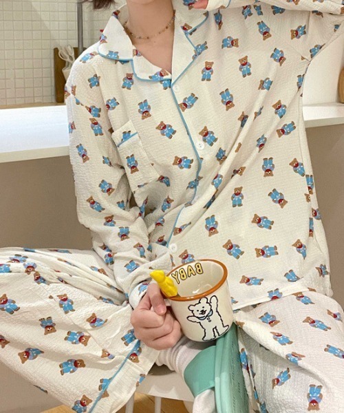 Teem Store(チームストア)の「【25柄展開】【セットアップ】韓国風総柄ルームウェア パジャマ(ルームウェア/パジャマ・レディース・ピンク/アイボリー系1/ピンク系その他3/チェック/その他2/その他1/ブラック/イエロー系その他/アイボリー系4/アイボリー系3/ピンク系その他/ブルー/ベージュ/サックスブルー/アイボリー系2/ホワイト系その他2/ピンク系その他6/パープル/イエロー/ピンク系その他4/ピンク系その他5/ホワイト/ホワイト系その他/パープル系その他/ホワイト系その他3/ピンク系その他2/その他3・L/M)」の12枚目の写真