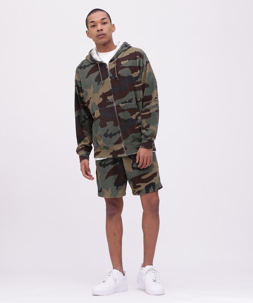 AVIREX（アヴィレックス）の「《直営店限定》PILE CAMO ZIP UP HOODIE
