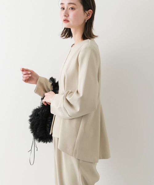 SENSE OF PLACE by URBAN RESEARCH（センスオブプレイスバイアーバンリサーチ）の「ウエストタックジャケットセットアップ（ワンピース・レディース・ブラック/グレー/ベージュ・MEDIUM/SMALL）」の11枚目の写真