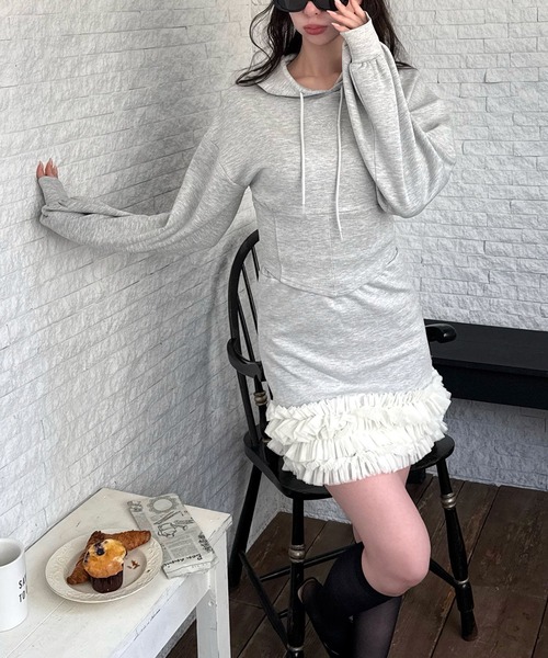 ROYAL PARTY（ロイヤルパーティー）の「ウエストシェイプラインストーンフーディー（パーカー・レディース・ブラック/オフホワイト/グレー・FREE）」の16枚目の写真