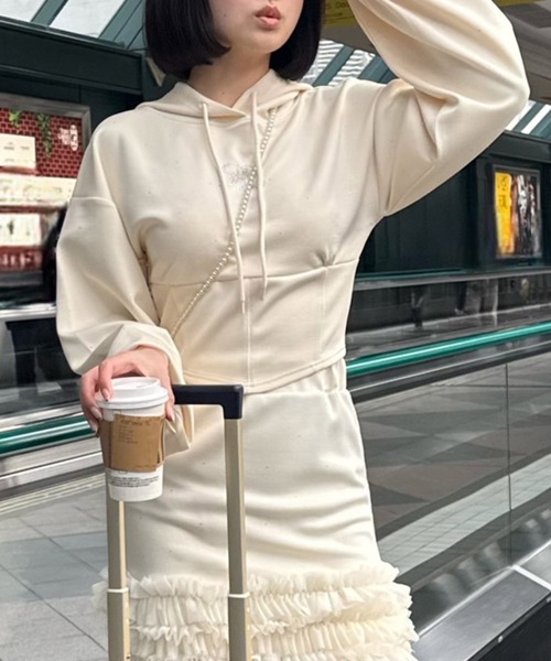 ROYAL PARTY（ロイヤルパーティー）の「ウエストシェイプラインストーンフーディー（パーカー・レディース・ブラック/オフホワイト/グレー・FREE）」の18枚目の写真